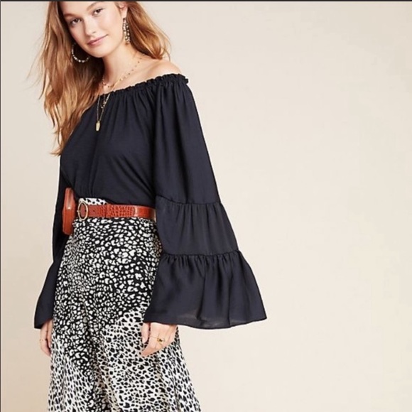 Anthropologie Tops - Anthropoligie Black Gloria Ruffle Tiered Sleeve To